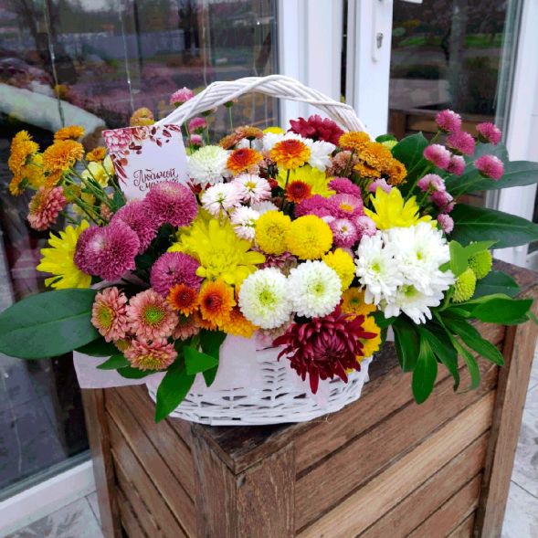 Композиция в корзине &quot;Чудесное мгновение&quot; в Ялте